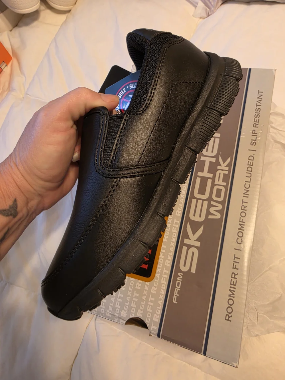 Skechers men slip